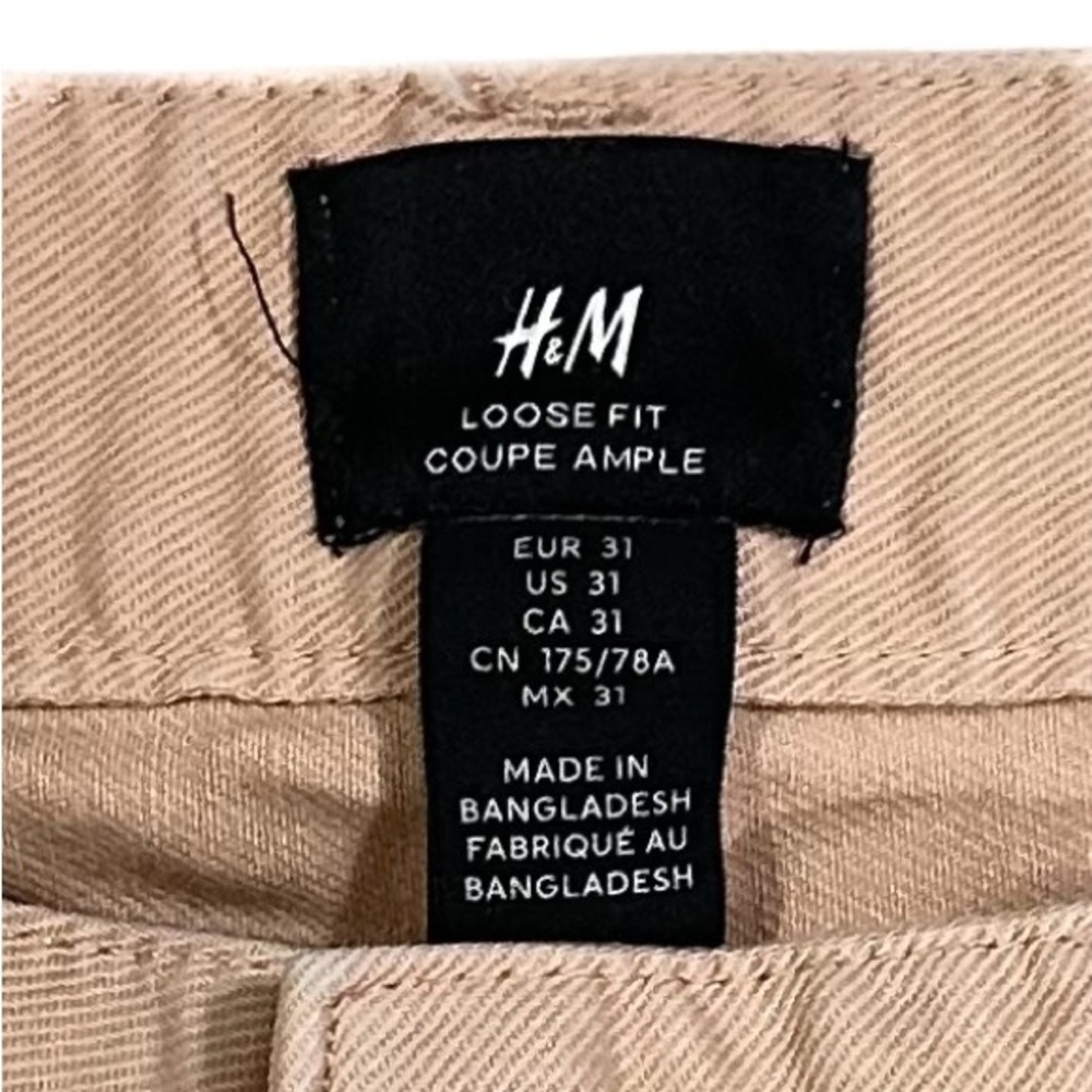 Men's H&M Loose Fit Bootcut Twill Pants
Size 31x32 - Picture 5 of 11